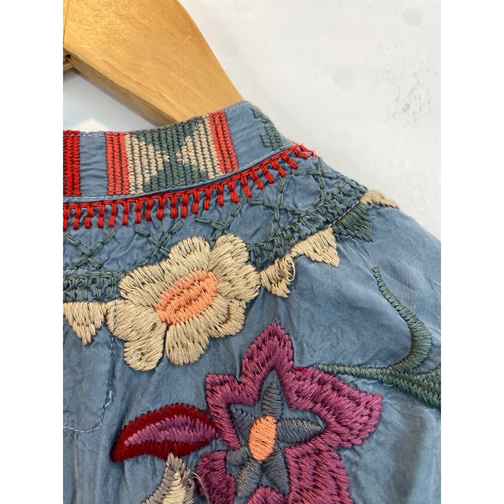 Johnny Was Biya Floral Embroidered Cupra Blouse Size Small Blue Tunic Boho - Picture 7 of 8